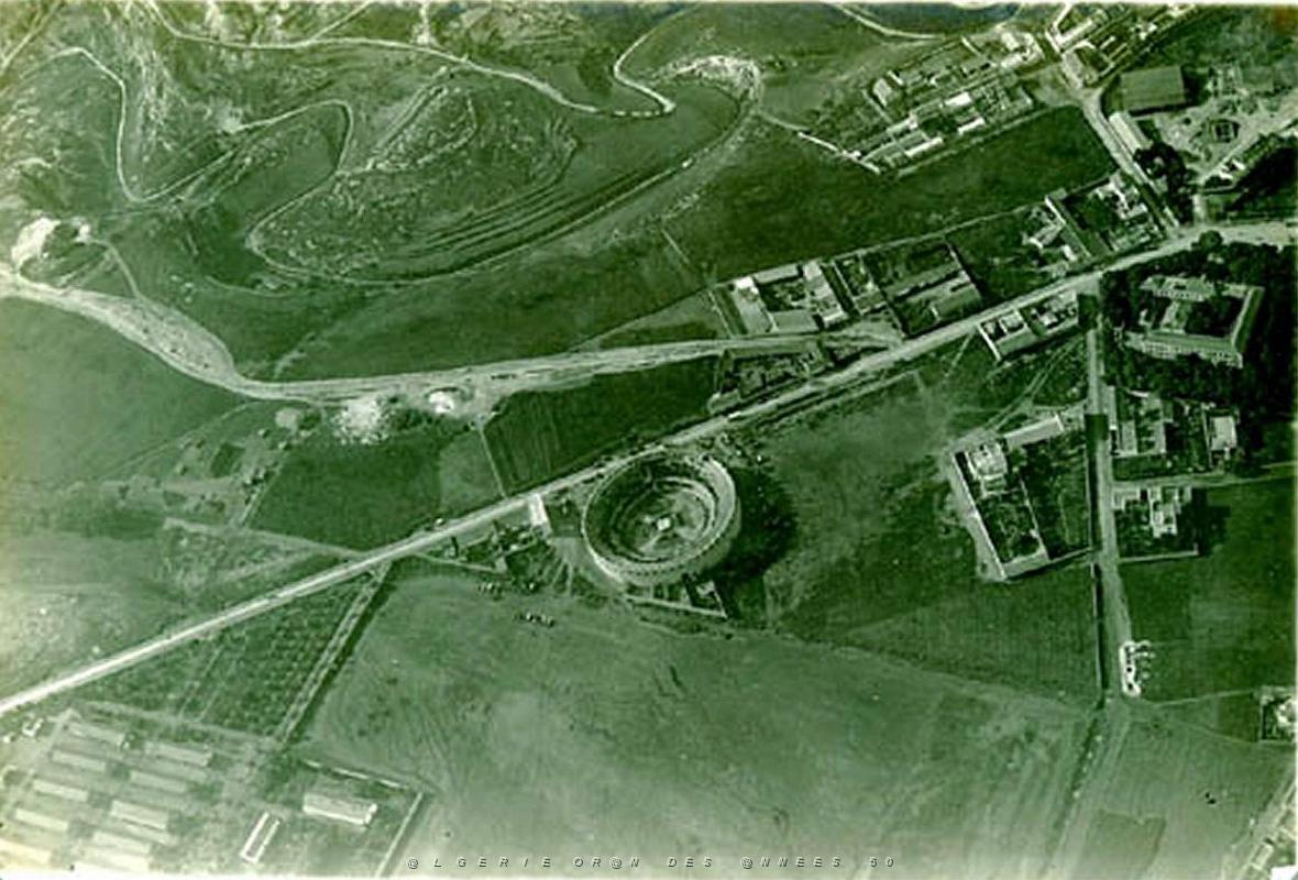 Oran- Arenes d' Eckmulh 03.jpg